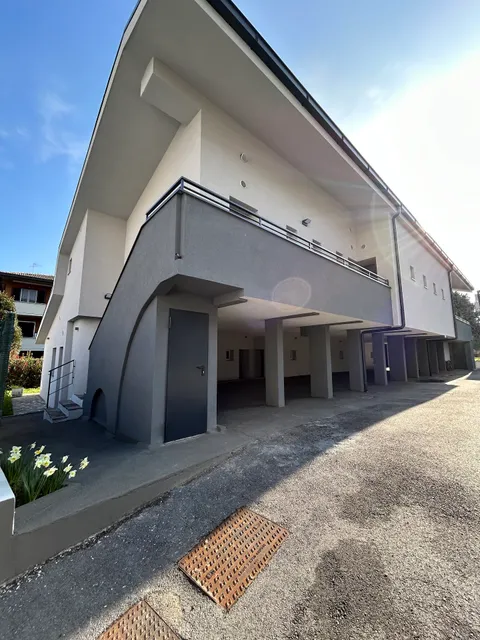 Lake Home Apartments