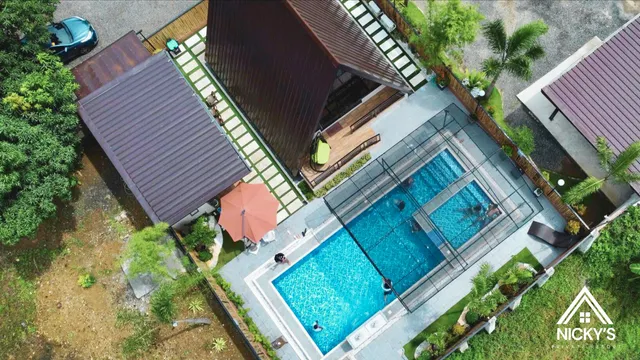 Nicky’s Private Resort