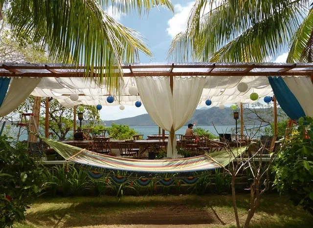 Paradiso Hostel & Restaurante