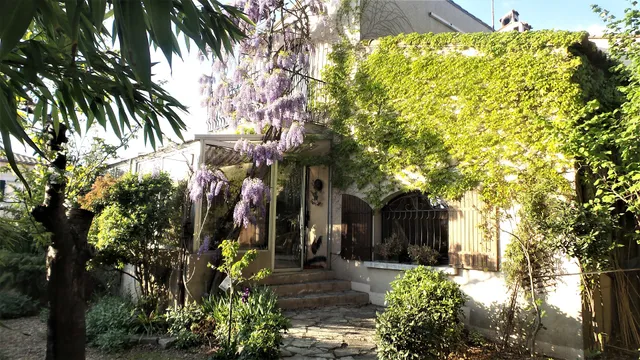 Chambres d'Hôtes Au Vieux Cyprès