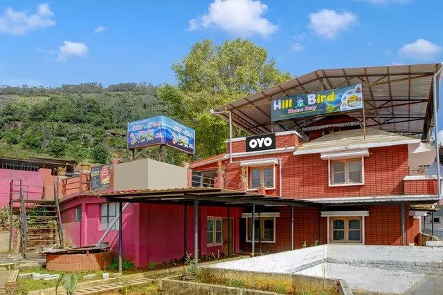 OYO Flagship Hill Bird Heritage Homes