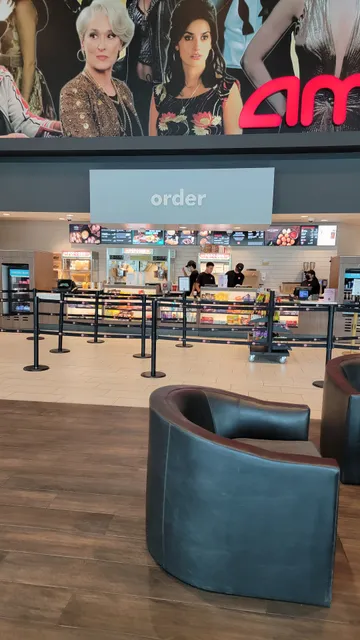 AMC Pembroke Lakes 9