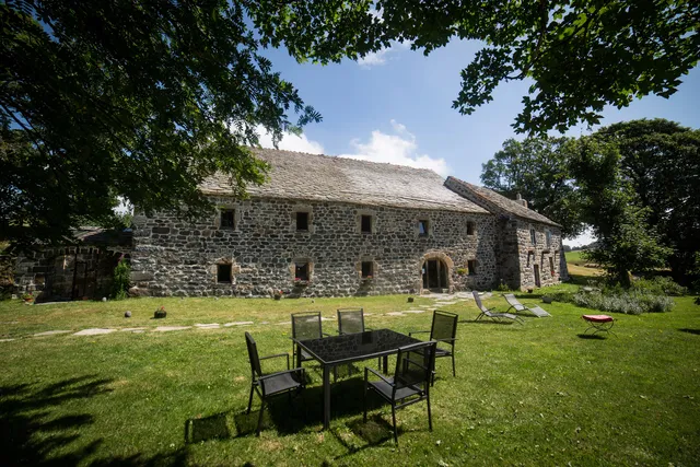 Gîte Ardèche Suchasson Gîte d'exception de 400 M2 proche du Gerbier de Jonc