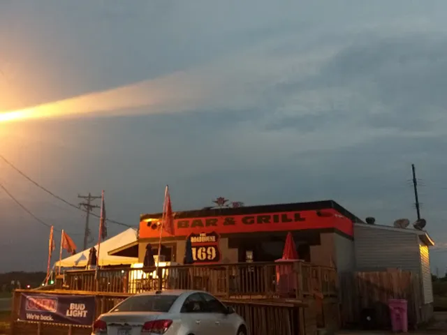 Roadhouse 169 Bar & Grill
