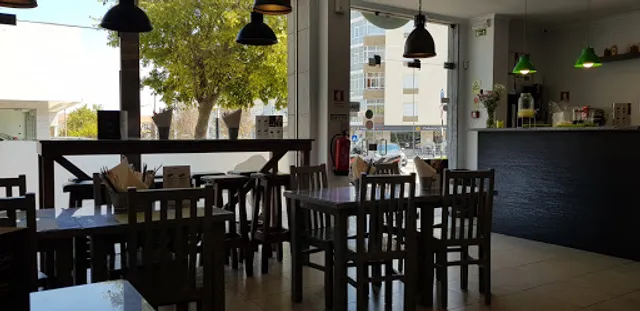 Sushi In The House - Almada