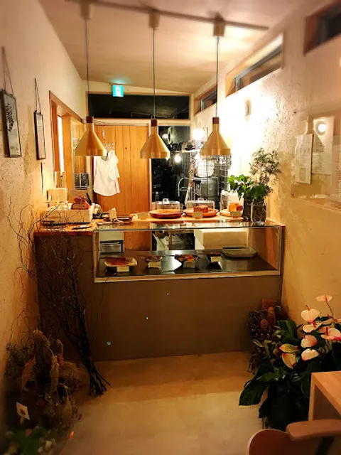 ユズリハ＋ (プラス)