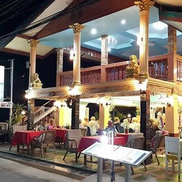 Family Restaurant & Bar