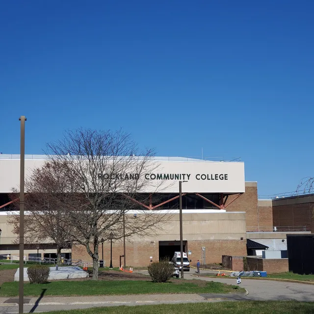 Rockland CC: Eugene Levy Fieldhouse