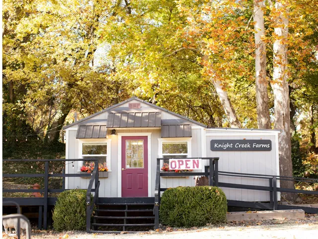 Knight Pecan Farms Store