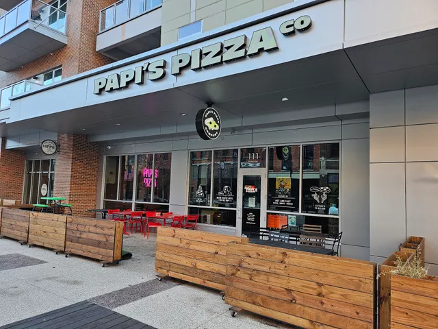 The Compound: Papi's Pizza & Brixton BBQ