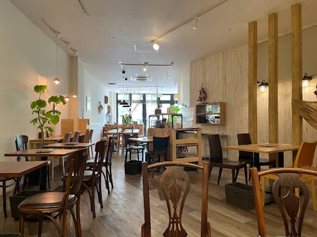 Seasonal cuisine cafe satono