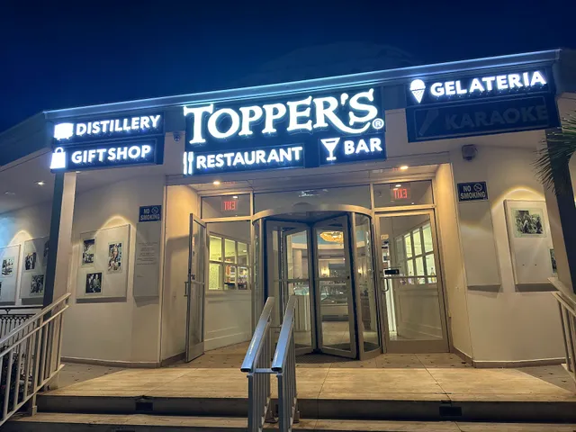 Topper's Restaurant & Bar
