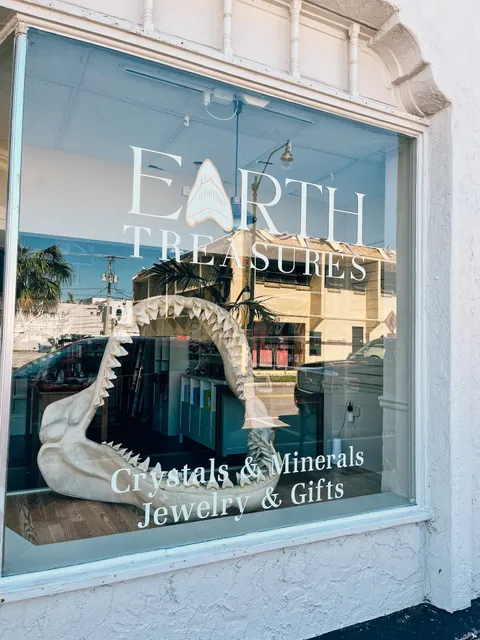 Earth Treasures - Venice, FL