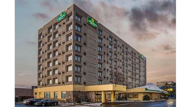 La Quinta Inn & Suites by Wyndham New Haven