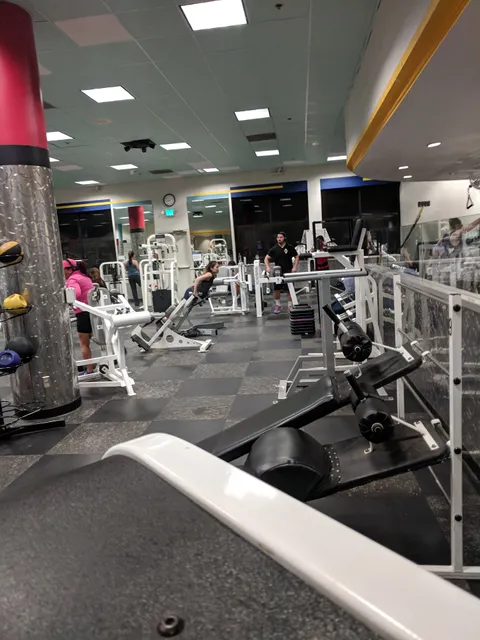 24 Hour Fitness