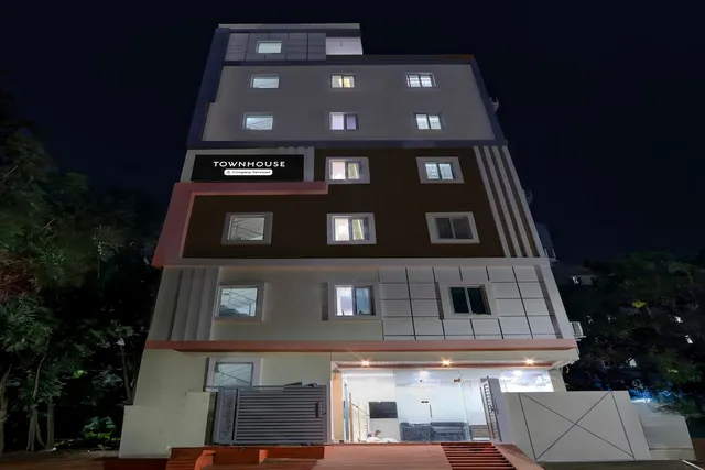 Super Townhouse Nanak Ram Guda Near WaveRock SEZ