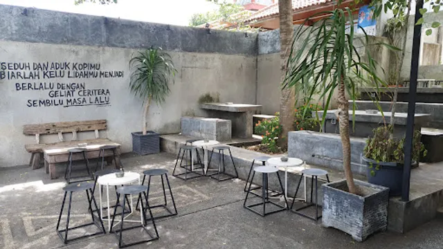 Ekara Coffee - Gunung Kencana