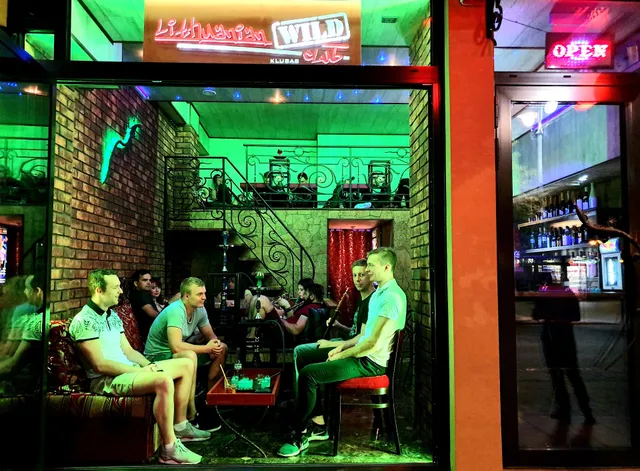 Lithuanian Wild Club, kaljano ir arbatos klubas