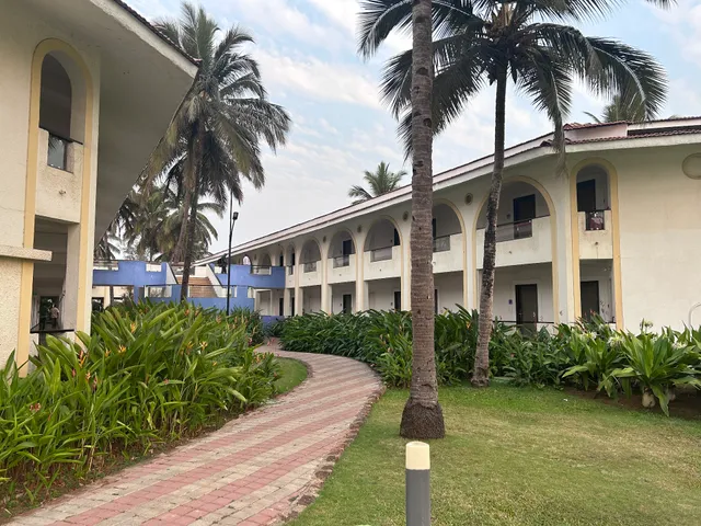 Holiday Inn Resort Goa Beach Deck