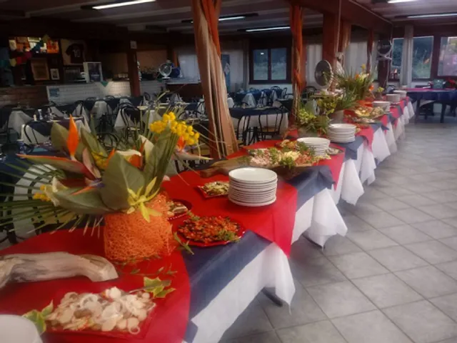 Li Nibari Restaurant Pizza