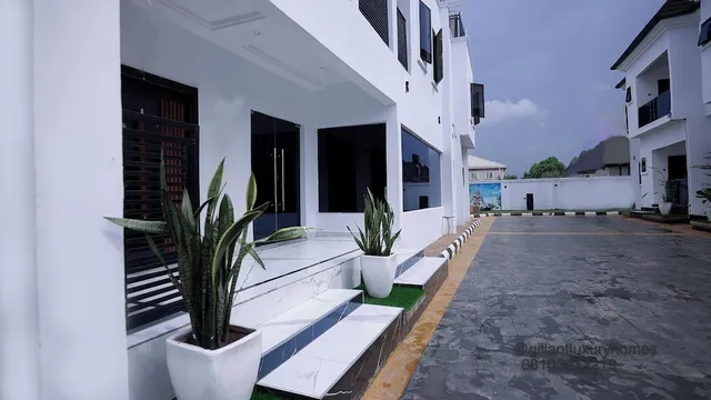 Gillant Luxury Homes Apartment