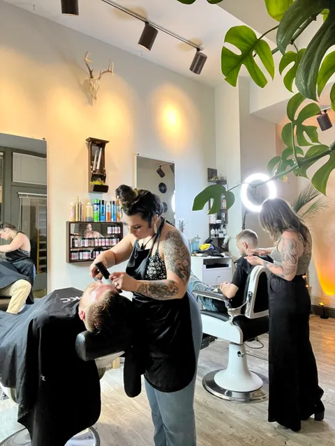 Record Hair co- located inside sola salon