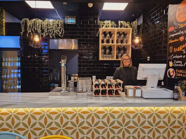 ¡Qué Antojos! Venezuela food