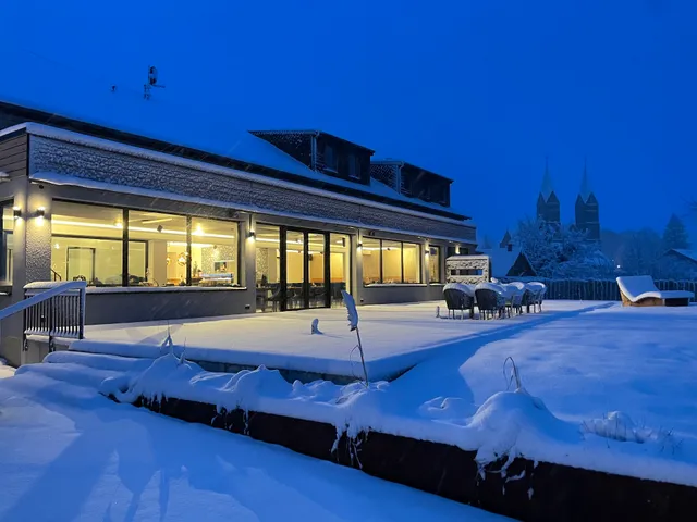 DER Hirsch • Hotel • Apartments