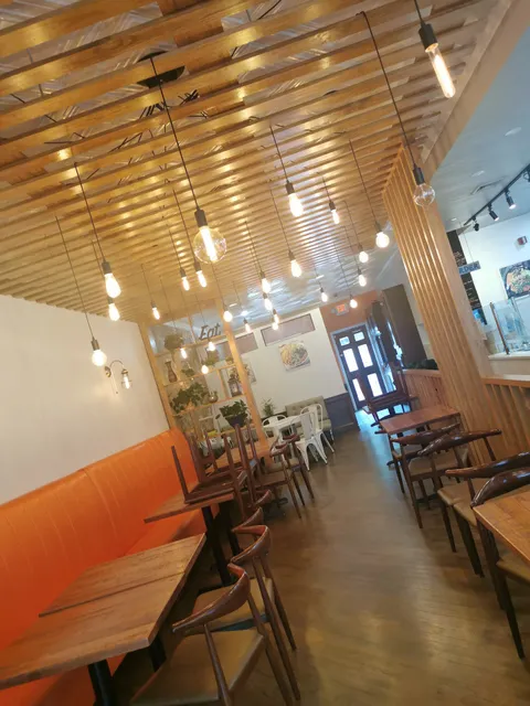 The Forum Shopping Center