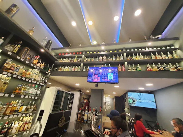 Castellanos Bistro | Vinos y licores