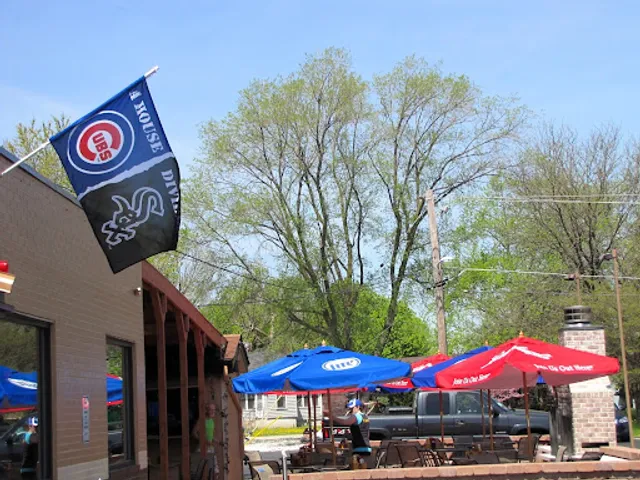 Crosstown Pub & Grill Naperville