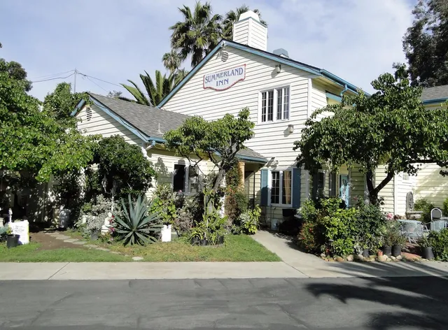 Summerland Inn