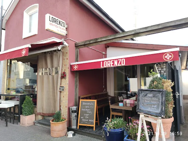 Lorenzo Pizzeria