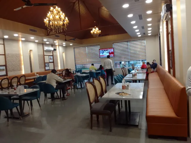 UP15 DHABA PARTAPUR BYPASS MEERUT