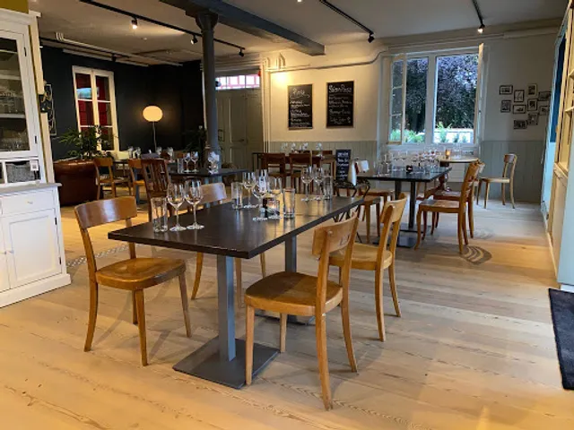 Depot Knonau | Kaffee- und Apérobar