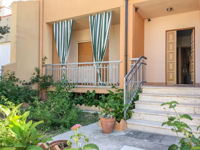 Posidonia Guest House