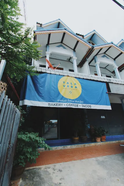 Talavera Hostel ตาลาเบร่า โฮสเทล