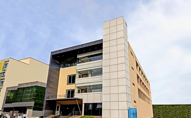 Dharan Residency - Hotel in Bangalore