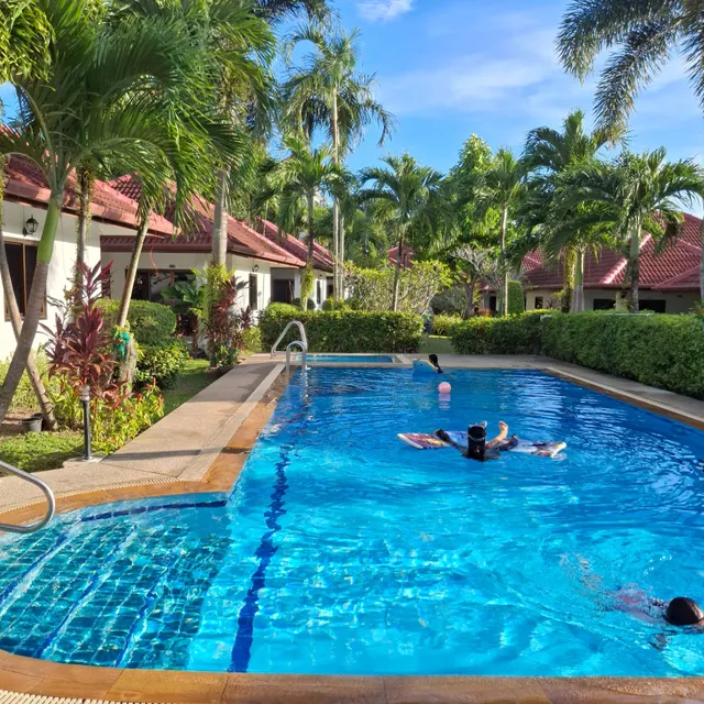 Smile House and Pool