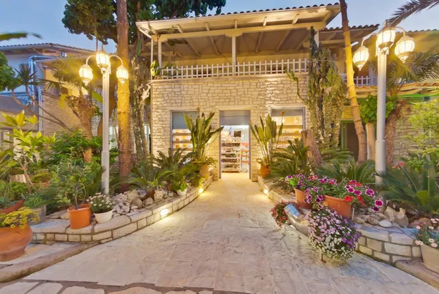 Rouda Bay Beach Hotel