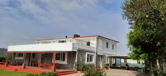 Mountain Top Holiday Home