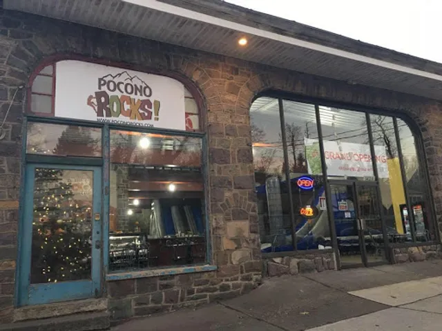 Pocono Rocks! & Little Rock Cafe