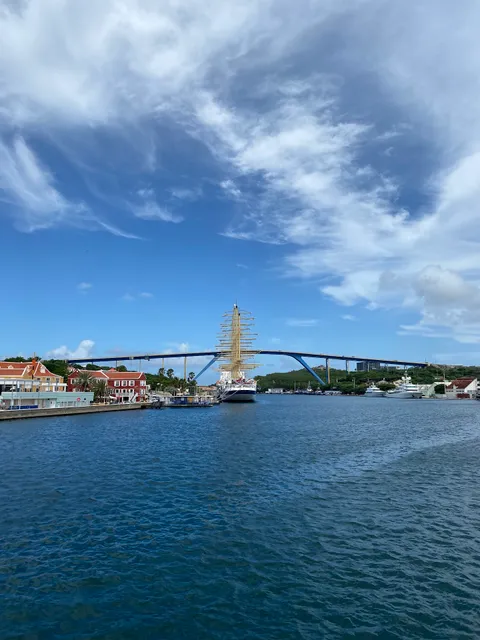 Queen Juliana Bridge