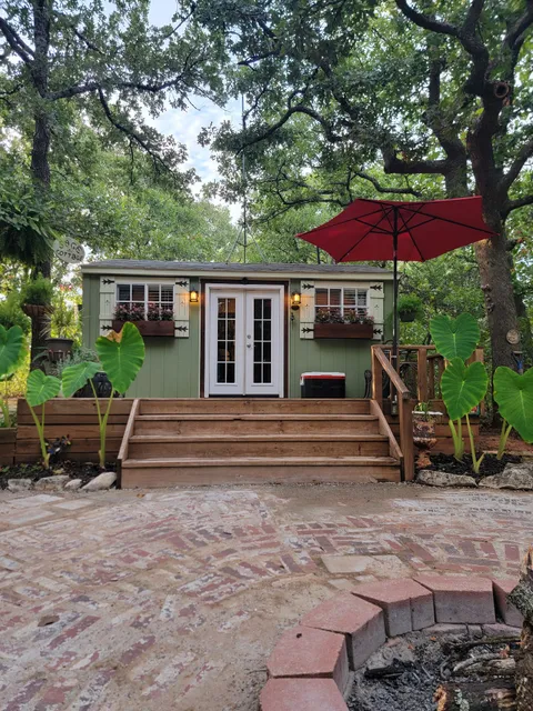 Sage Cottage at Oaklore Forest