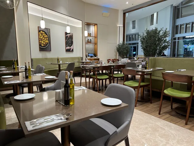 Café Bateel - Marina Walk, Dubai