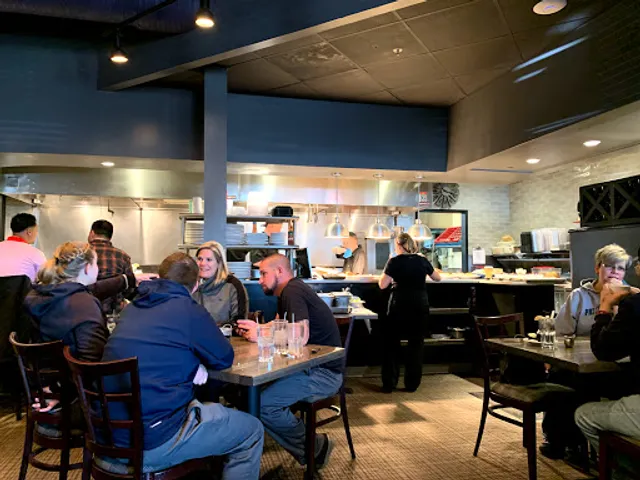 The Grill At Quarterfield Station