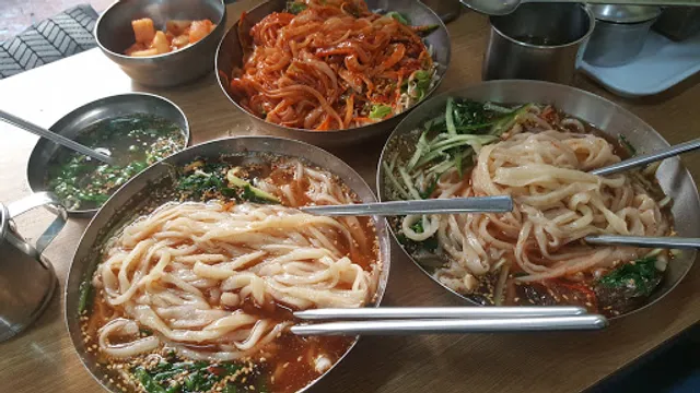 Gijang Home-made Noodle