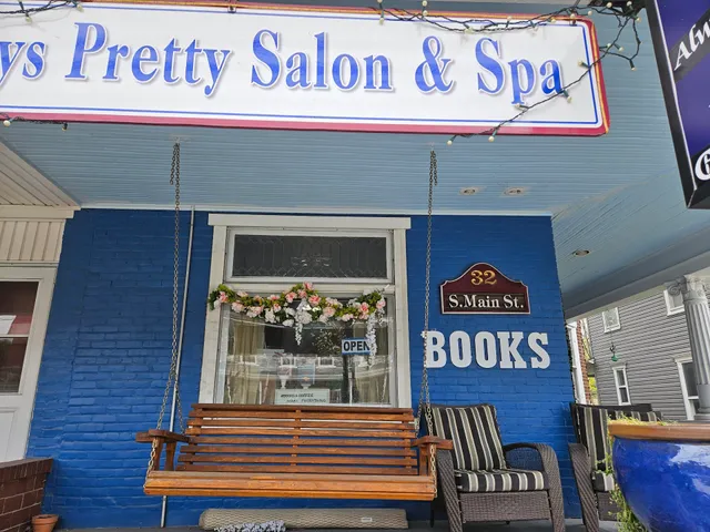 Medina Books and Coffee