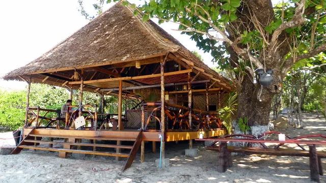 Sin Htauk Beach Bungalows & Restaurant