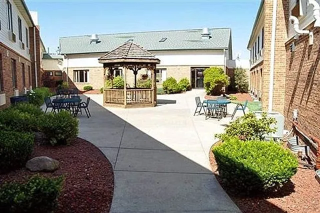 Motel 6 Altoona, IA - Des Moines East